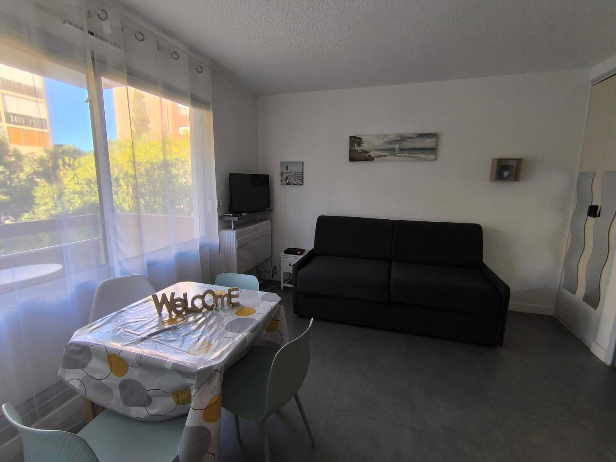 La Desirade Avec Parking- Port - Wifi Couchage En 160 Neuf Apartment Agde Luaran gambar